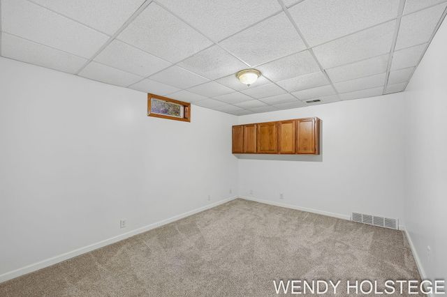 2080 W 32nd Street, Laketown Twp, MI 49423