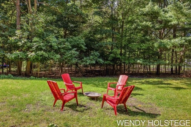 2080 W 32nd Street, Laketown Twp, MI 49423