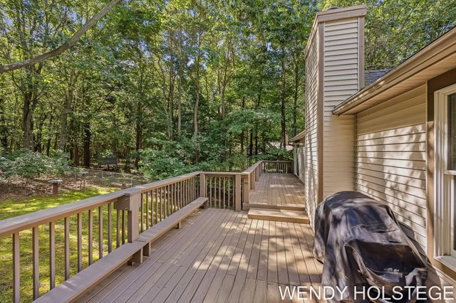 2080 W 32nd Street, Laketown Twp, MI 49423