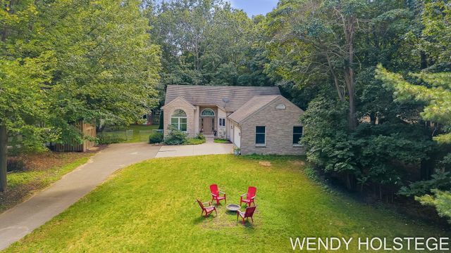 2080 W 32nd Street, Laketown Twp, MI 49423
