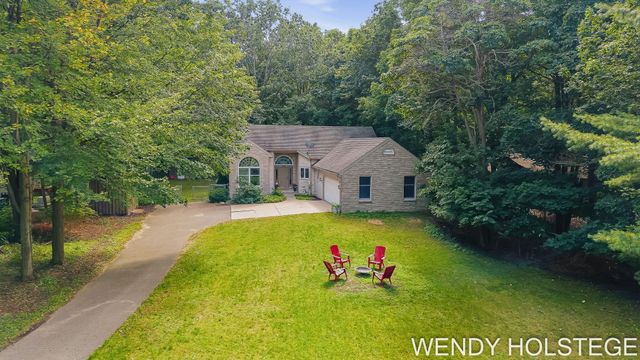 2080 W 32nd Street, Laketown Twp, MI 49423