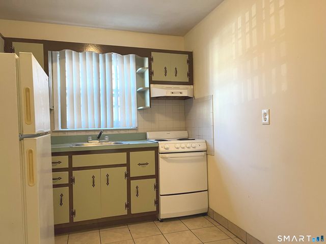 1044 Campbell Avenue 4A, West Haven, CT 06551