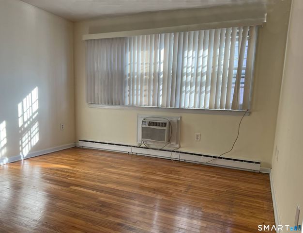 1044 Campbell Avenue 4A, West Haven, CT 06551