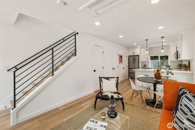 820 S Sullivan Street, Seattle, WA 98108