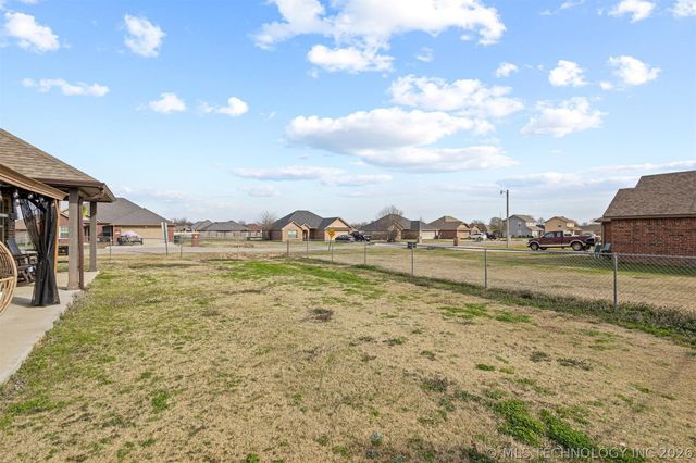 96 Dawson Drive, Calera, OK 74730