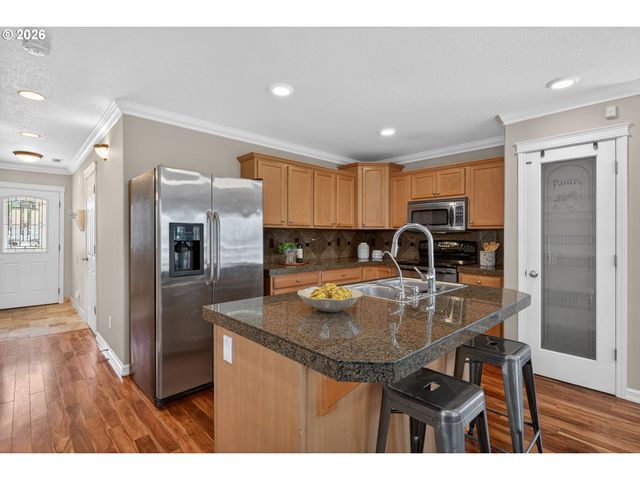 12619 Se FOSTER Rd, Portland, OR 97236