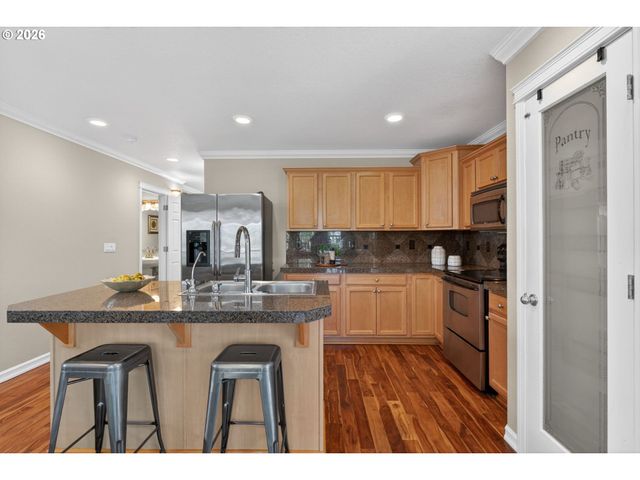 12619 Se FOSTER Rd, Portland, OR 97236