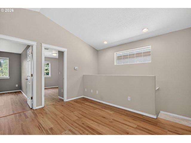 12619 Se FOSTER Rd, Portland, OR 97236