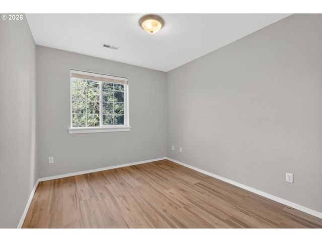 12619 Se FOSTER Rd, Portland, OR 97236