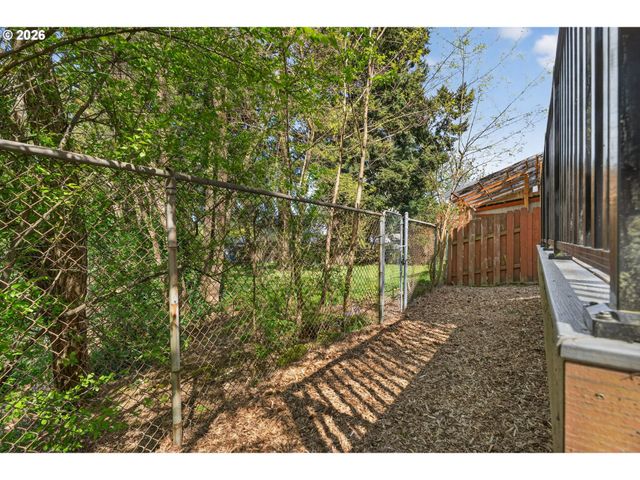 12619 Se FOSTER Rd, Portland, OR 97236