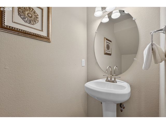 12619 Se FOSTER Rd, Portland, OR 97236