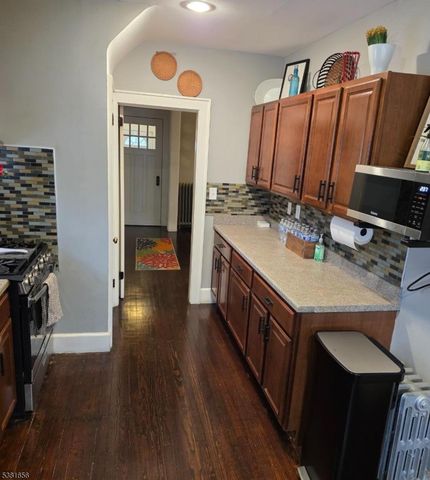 68 Ball St, Irvington Twp., NJ 07111