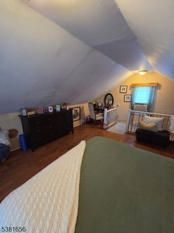 68 Ball St, Irvington Twp., NJ 07111