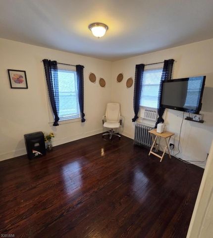 68 Ball St, Irvington Twp., NJ 07111