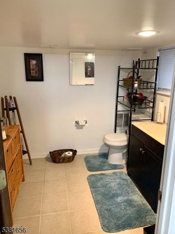 68 Ball St, Irvington Twp., NJ 07111