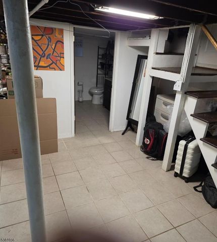 68 Ball St, Irvington Twp., NJ 07111