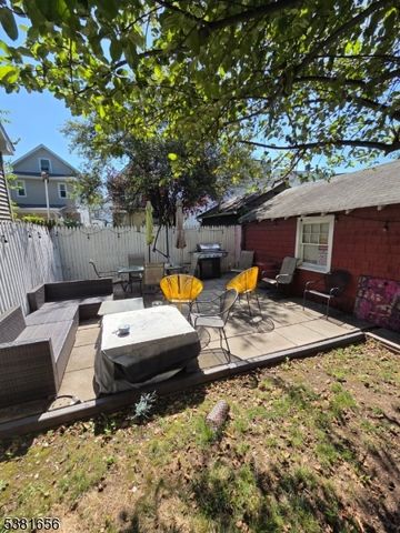 68 Ball St, Irvington Twp., NJ 07111