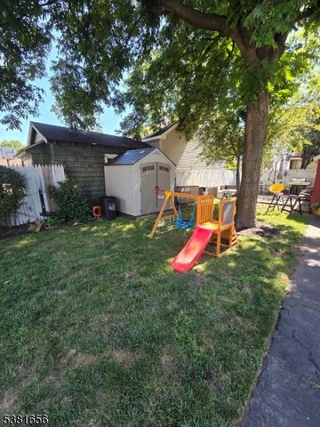 68 Ball St, Irvington Twp., NJ 07111