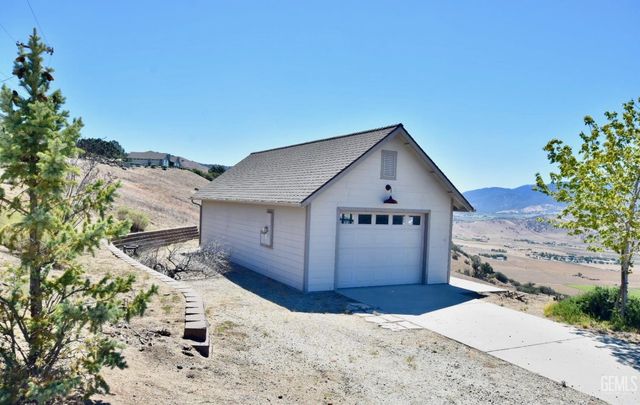 22730 Shenadoah, Tehachapi, CA 93561