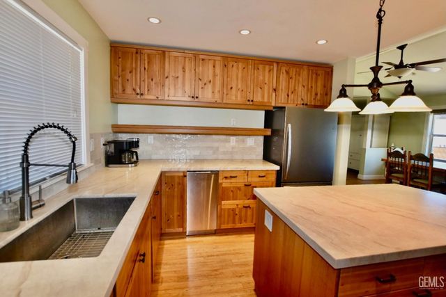 22730 Shenadoah, Tehachapi, CA 93561