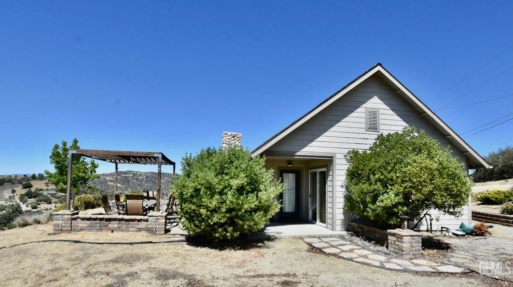 22730 Shenadoah, Tehachapi, CA 93561