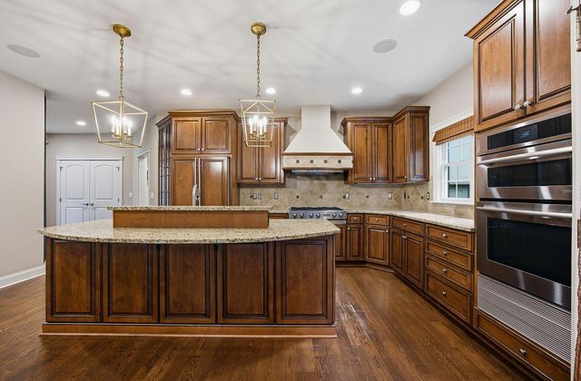 5731 Salem Drive, Westerville, OH 43082