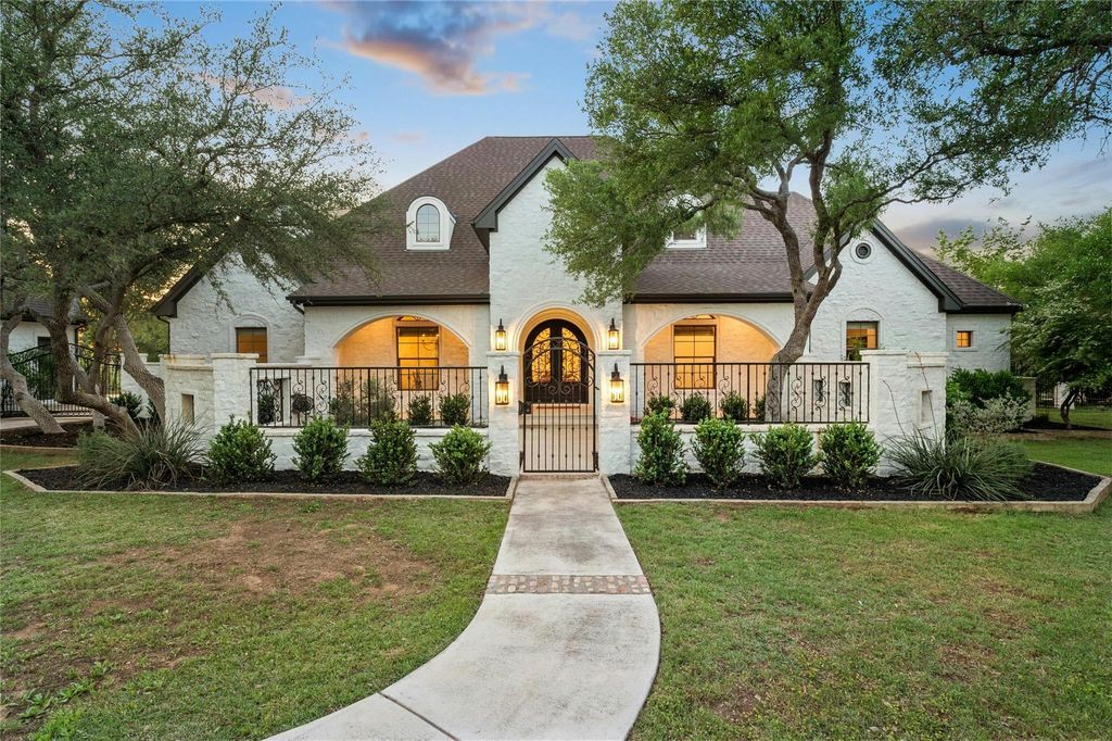 838 Covered Bridge DR, Driftwood, TX 78619