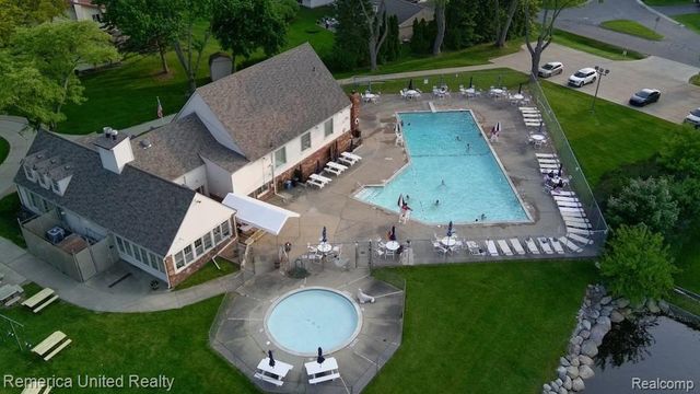 23316 Cranbrooke Drive, Novi, MI 48375