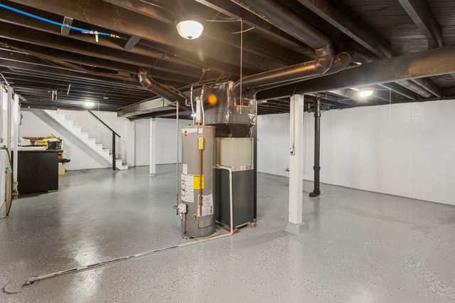 19 La Salle Drive, Decatur, IL 62521