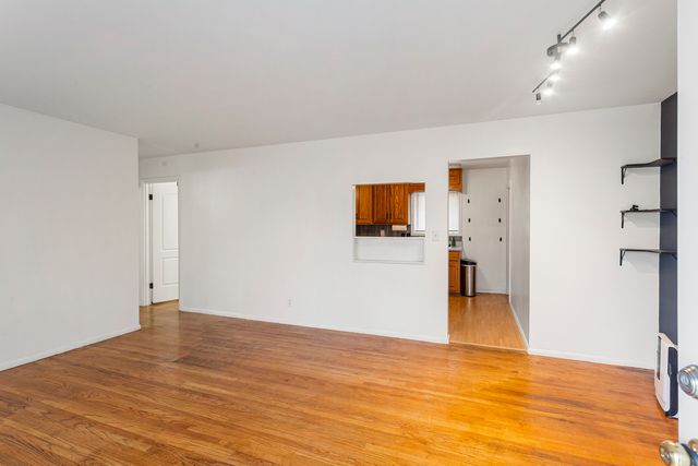 19 La Salle Drive, Decatur, IL 62521