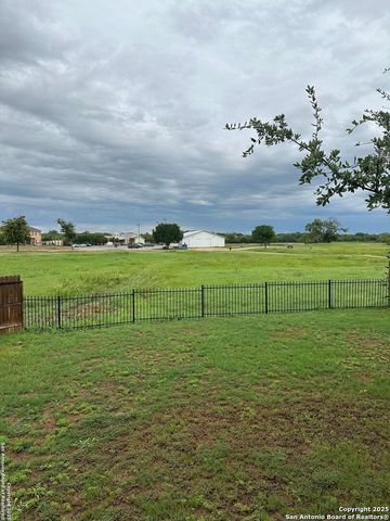257 Middle Green, Floresville, TX 78114