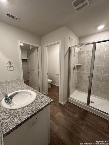 257 Middle Green, Floresville, TX 78114