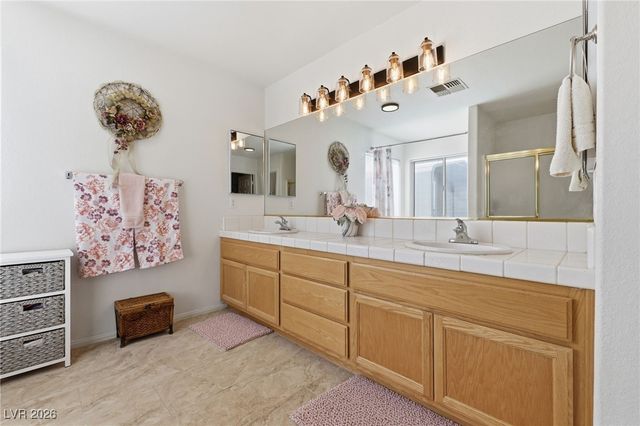 1351 West Hickory Street, Pahrump, NV 89048