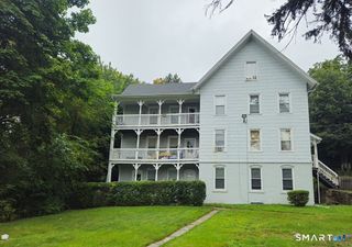 68 Hungerford Alley, Bristol, CT 06010
