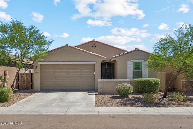 5547 W RAINWATER Drive, Laveen, AZ 85339