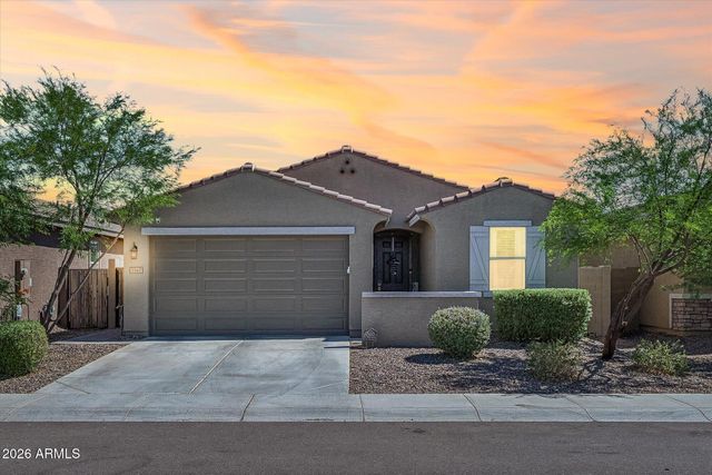 5547 W RAINWATER Drive, Laveen, AZ 85339