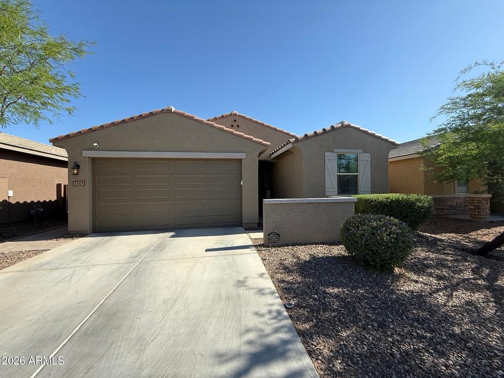 5547 W RAINWATER Drive, Laveen, AZ 85339