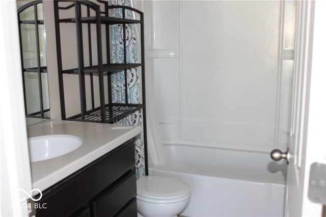 14047 Wimbleton Way, Fishers, IN 46037