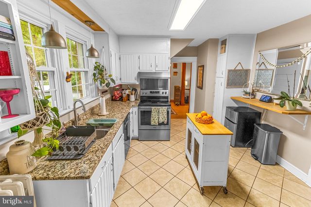 102 N GEORGIA AVENUE, Martinsburg, WV 25401