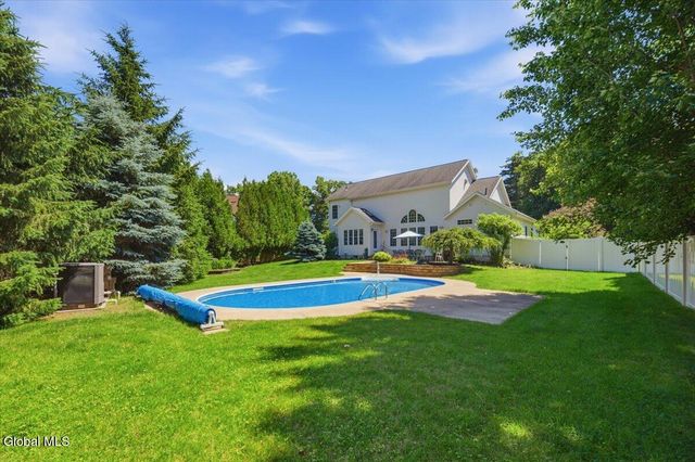 117 Cobble Hill Drive, Wilton, NY 12831