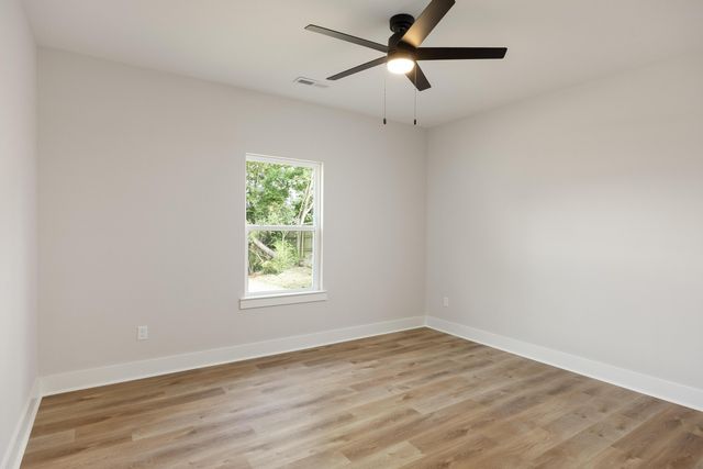 1438 N Smith Street, Chattanooga, TN 37412
