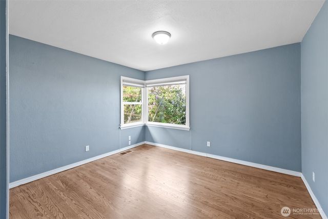 126 W 14th Street, Port Angeles, WA 98362