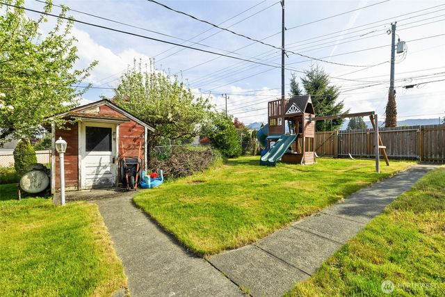 126 W 14th Street, Port Angeles, WA 98362
