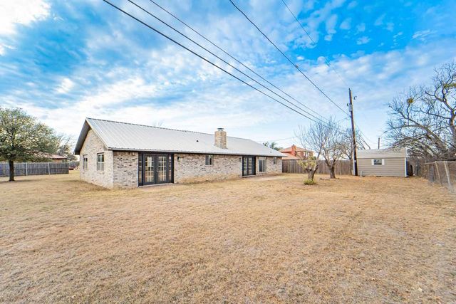 2221 Sha Lane, Breckenridge, TX 76424