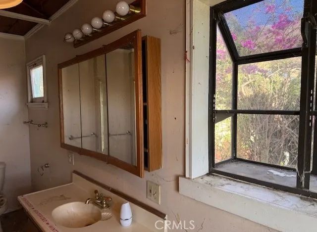 3130 N Mount Curve, Altadena, CA 91001