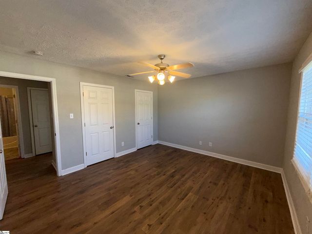 27 Ruby Bay Lane, Simpsonville, SC 29681