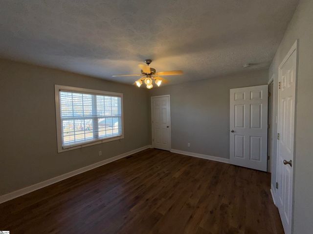 27 Ruby Bay Lane, Simpsonville, SC 29681