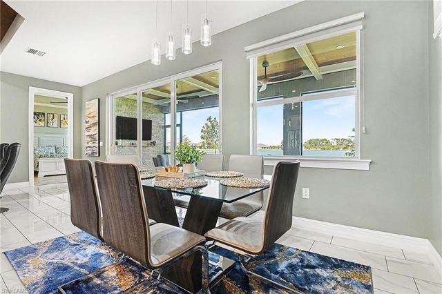 355 Spring Hill Lake LOOP, Cape Coral, FL 33993