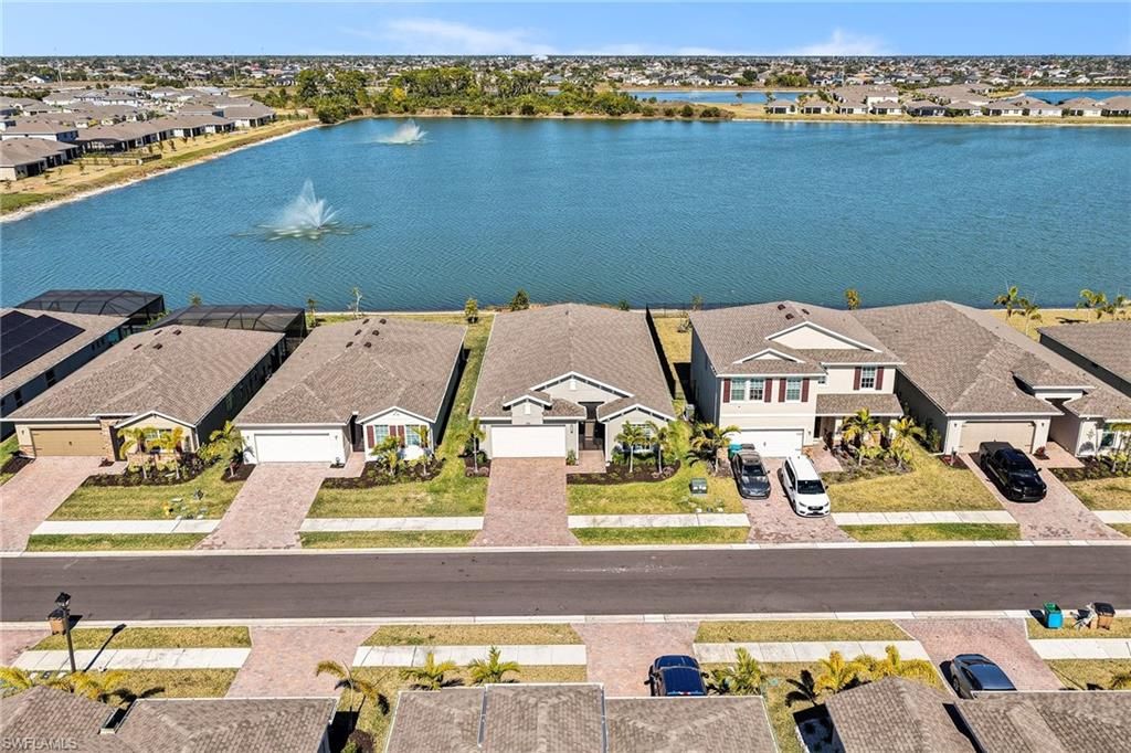 Image 18 of property listing at 355 Spring Hill Lake LOOP, Cape Coral, FL 33993