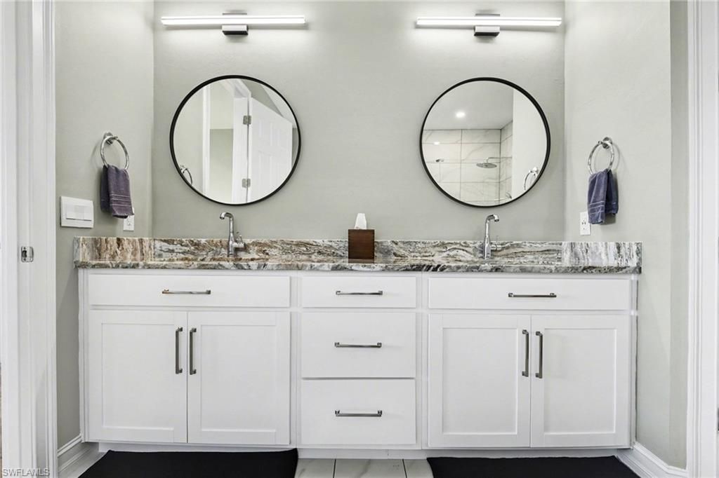 Image 8 of property listing at 355 Spring Hill Lake LOOP, Cape Coral, FL 33993